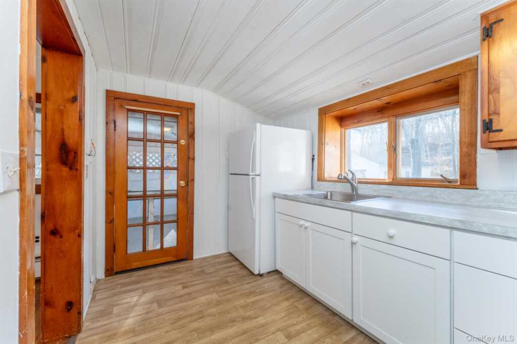 77 Pine Street, Hurley, NY 12491 - Photo 21 of 50