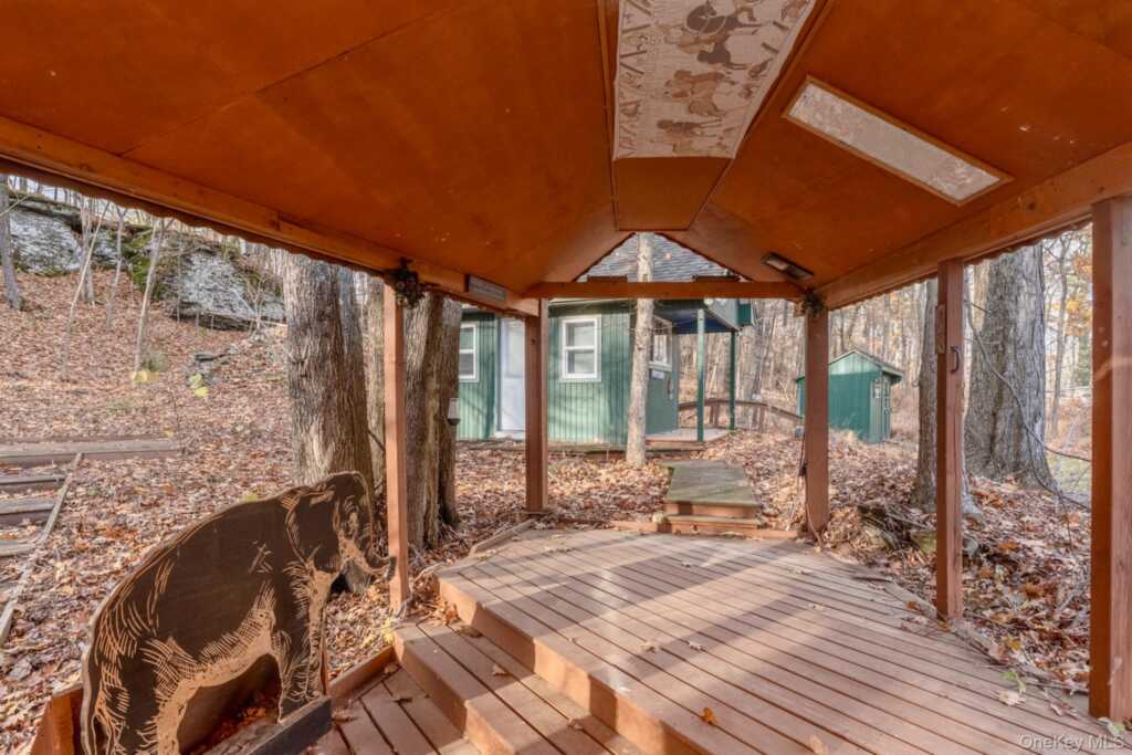 77 Pine Street, Hurley, NY 12491 - Photo 37 of 50