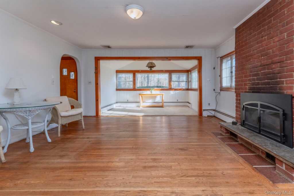 77 Pine Street, Hurley, NY 12491 - Photo 6 of 50