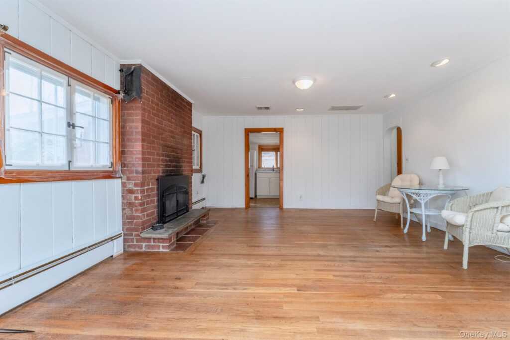 77 Pine Street, Hurley, NY 12491 - Photo 9 of 50