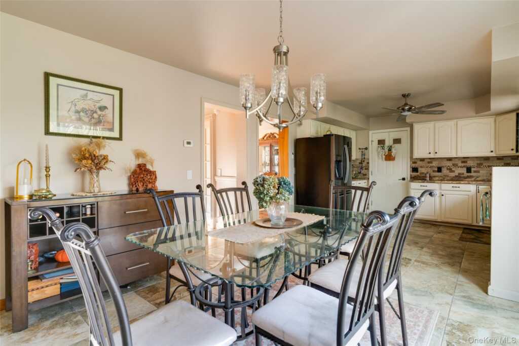 84 Josephs Drive, Saugerties, NY 12477 - Photo 12 of 28