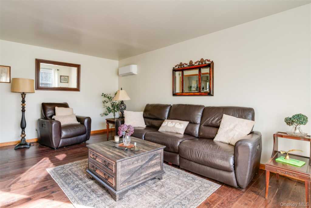 84 Josephs Drive, Saugerties, NY 12477 - Photo 7 of 28