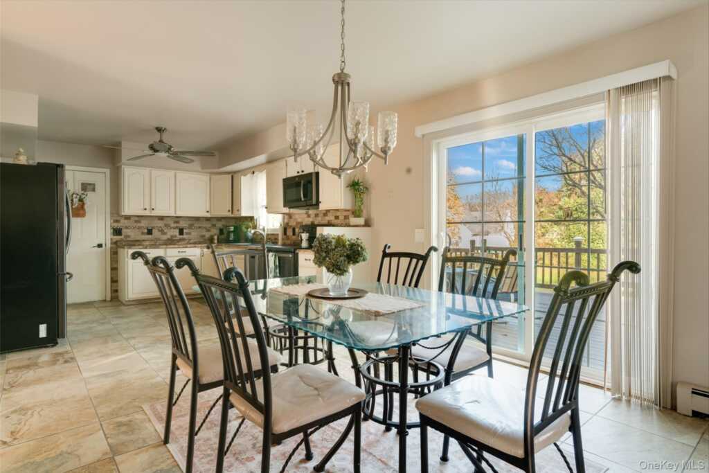 84 Josephs Drive, Saugerties, NY 12477 - Photo 9 of 28