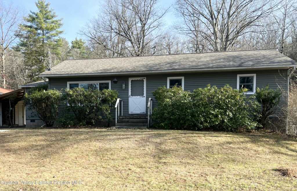 200 Van Vlierden Road, Saugerties, NY 12477 - Photo 2 of 29