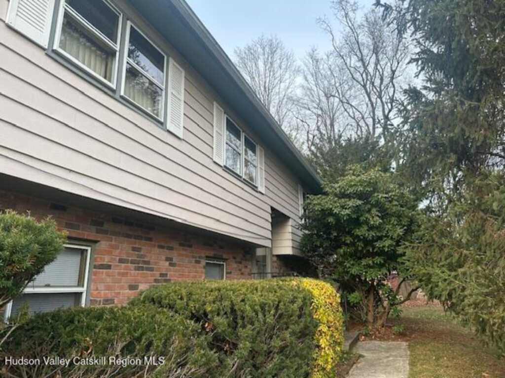 86 Pine Bush Road, Stone Ridge, NY 12484 - Photo 2 of 29