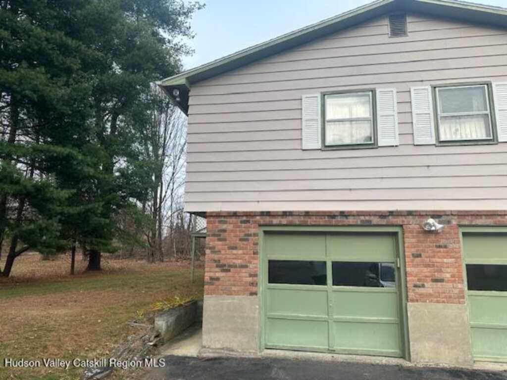 86 Pine Bush Road, Stone Ridge, NY 12484 - Photo 4 of 29