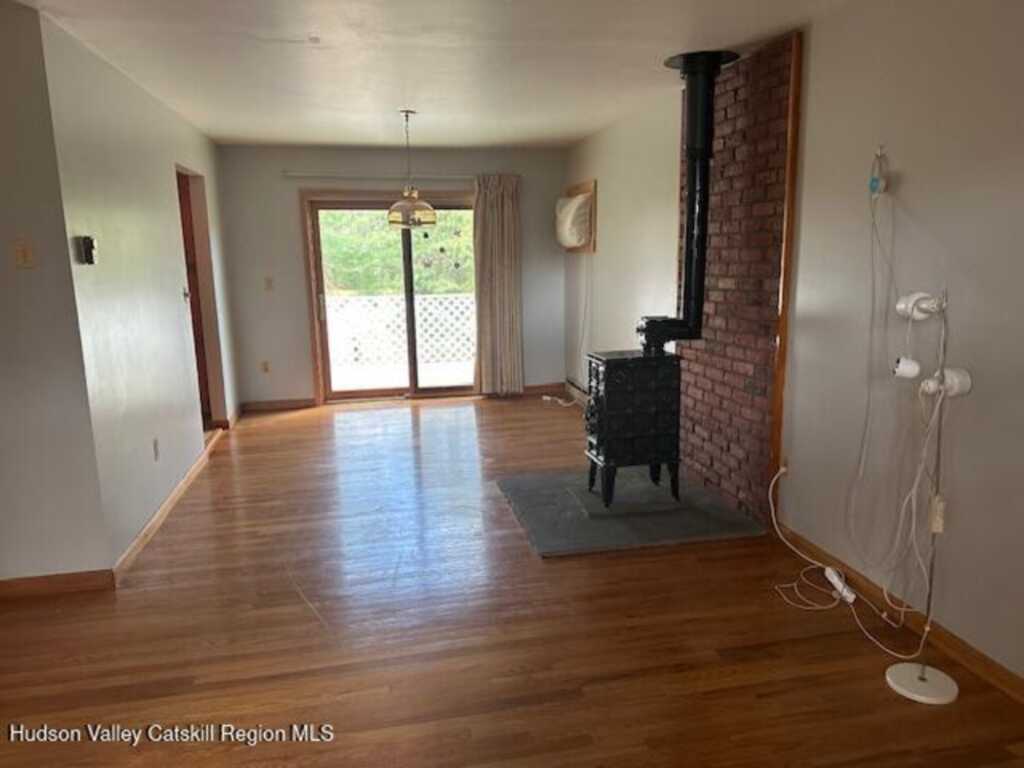 86 Pine Bush Road, Stone Ridge, NY 12484 - Photo 8 of 29