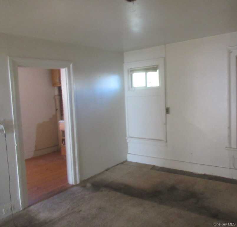 29 Henry Street, Kingston, NY 12401 - Photo 6 of 7