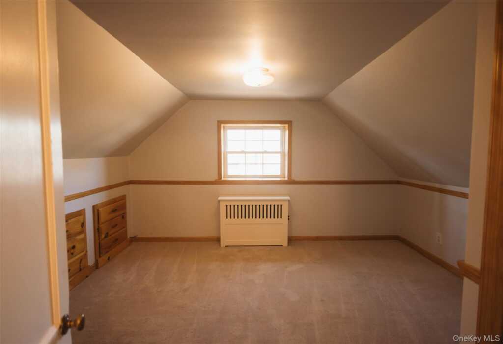 18 Mountainview Avenue, Rosendale, NY 12472 - Photo 13 of 33