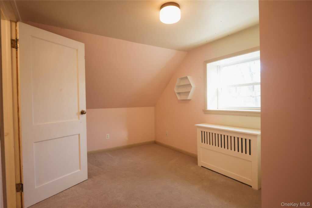 18 Mountainview Avenue, Rosendale, NY 12472 - Photo 14 of 33