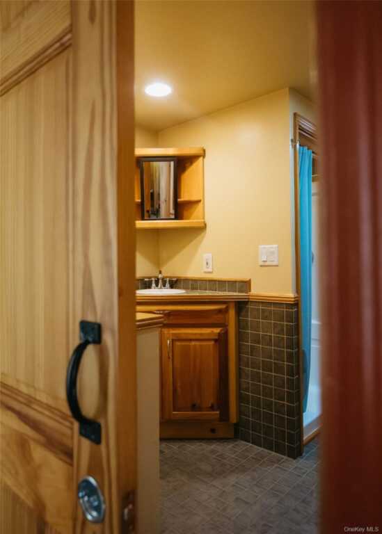 18 Mountainview Avenue, Rosendale, NY 12472 - Photo 22 of 33