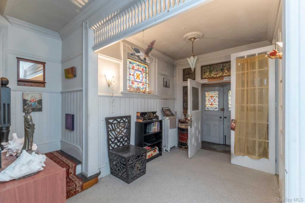 156 Hunter Street, Kingston, NY 12401 - Photo 13 of 49