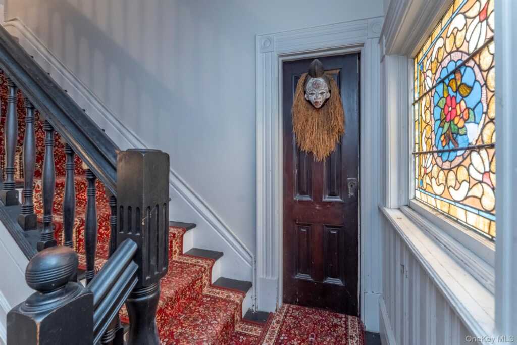 156 Hunter Street, Kingston, NY 12401 - Photo 14 of 49