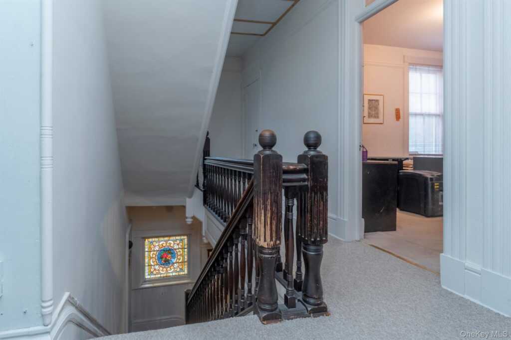 156 Hunter Street, Kingston, NY 12401 - Photo 15 of 49