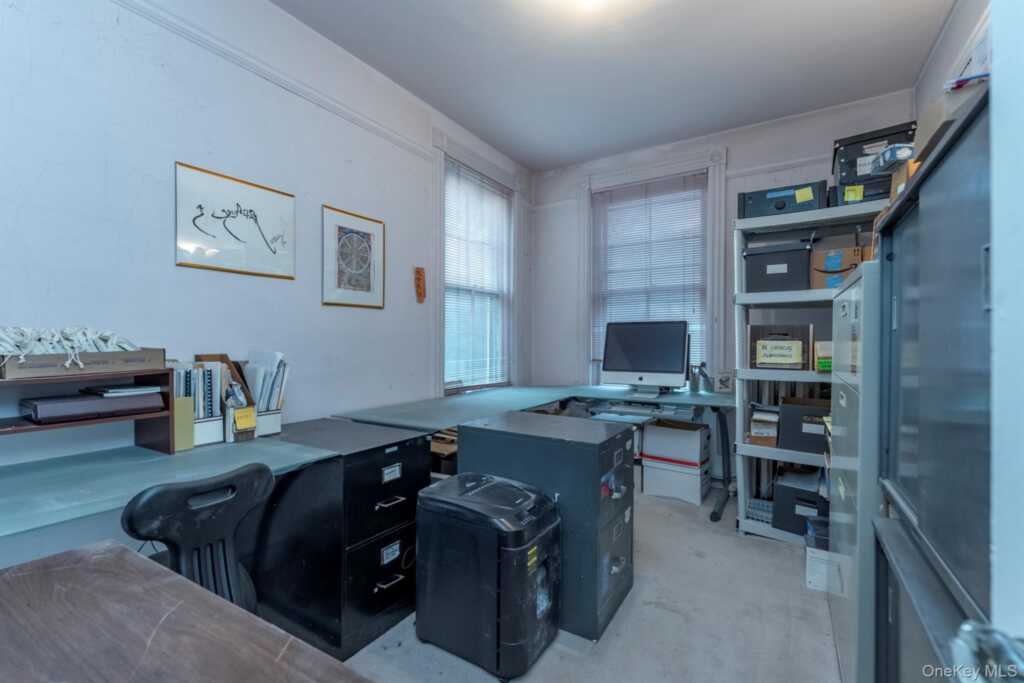 156 Hunter Street, Kingston, NY 12401 - Photo 16 of 49