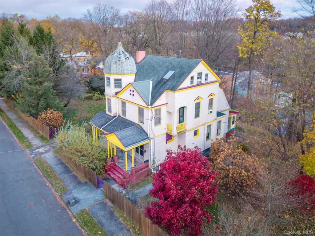 156 Hunter Street, Kingston, NY 12401 - Photo 2 of 49