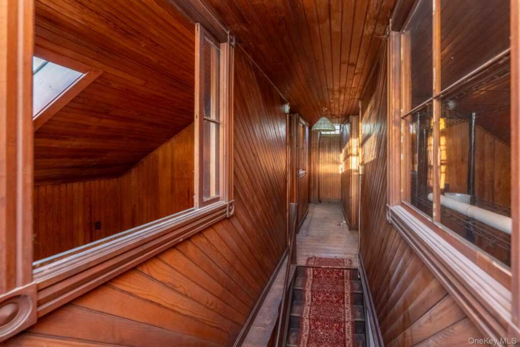 156 Hunter Street, Kingston, NY 12401 - Photo 27 of 49