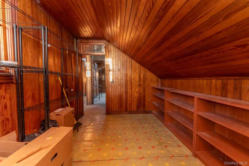 156 Hunter Street, Kingston, NY 12401 - Photo 28 of 49