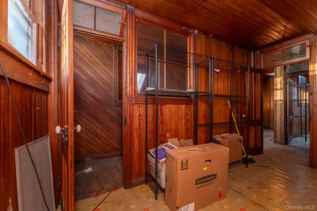 156 Hunter Street, Kingston, NY 12401 - Photo 29 of 49