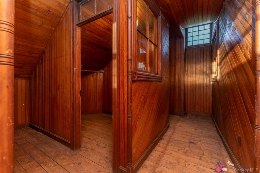 156 Hunter Street, Kingston, NY 12401 - Photo 31 of 49