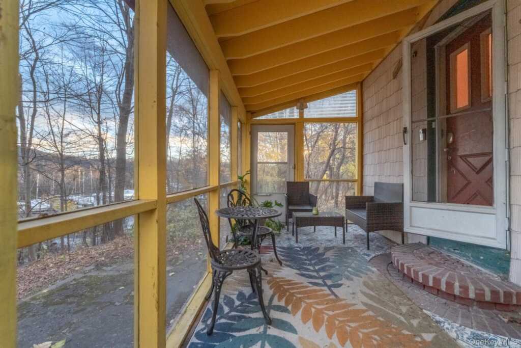 156 Hunter Street, Kingston, NY 12401 - Photo 43 of 49