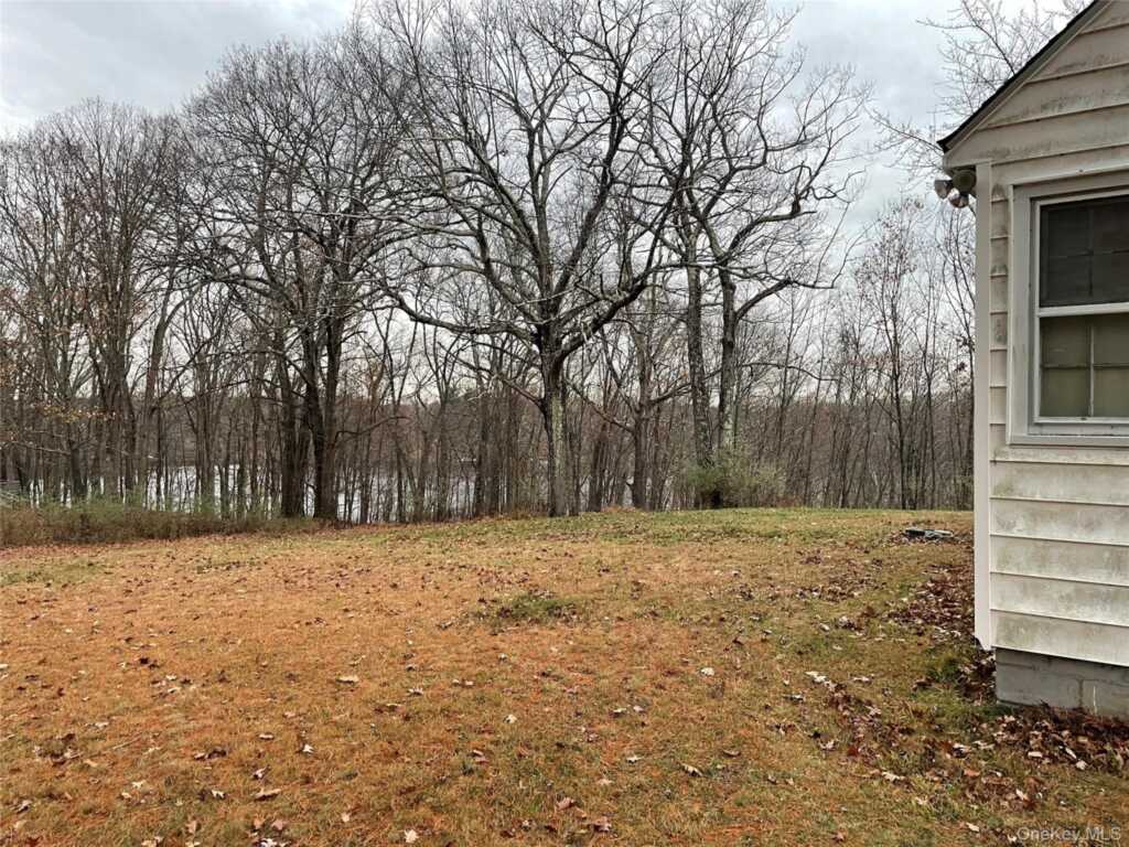 20 Hillcrest Lane, Rhinebeck, NY 12572 - Photo 2 of 3