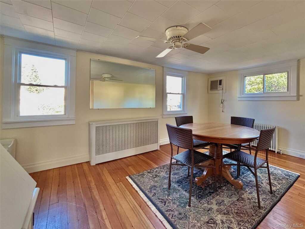 60 Livingston Street, Rhinebeck, NY 12572 - Photo 4 of 32