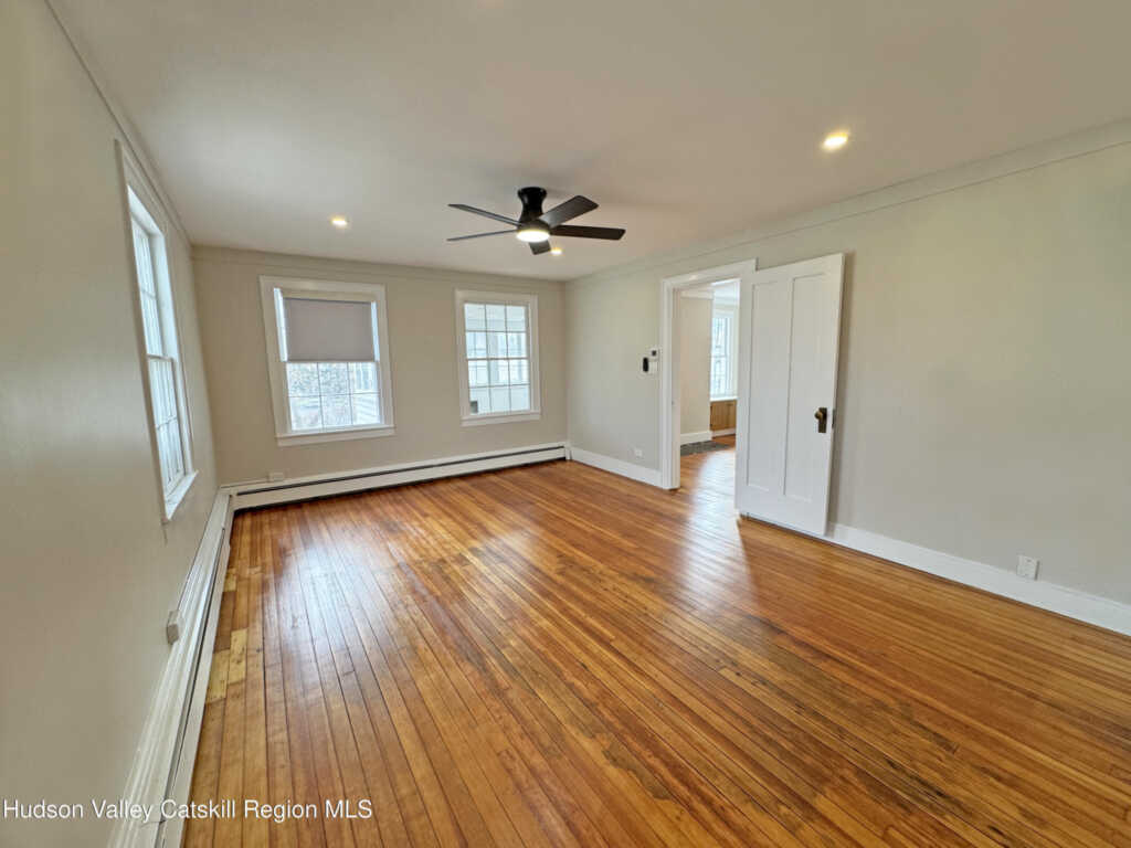 340 Main Street, Saugerties, NY 12477 - Photo 11 of 20