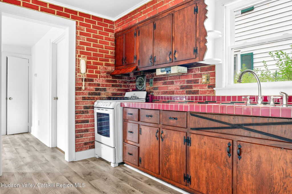 62 Foxhall Avenue, Kingston, NY 12401 - Photo 6 of 24