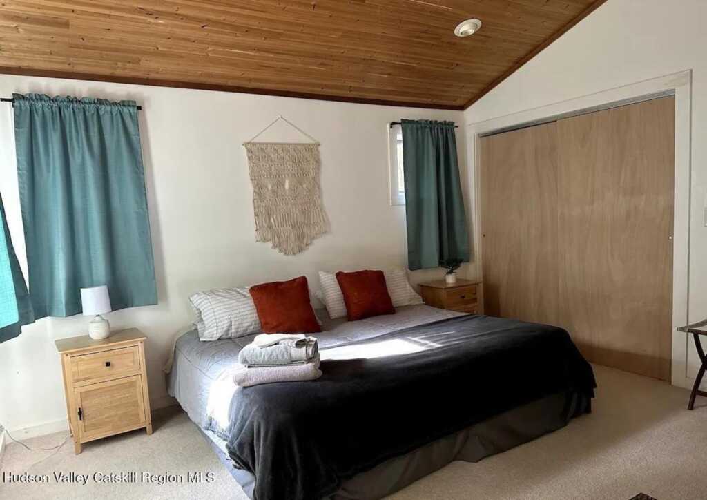 32 Eastwoods, Woodstock, NY 12498 - Photo 12 of 17