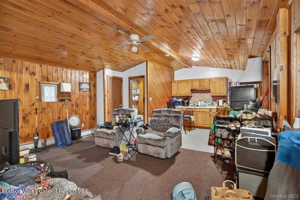 423 Main Street, Rosendale, NY 12472 - Photo 10 of 29