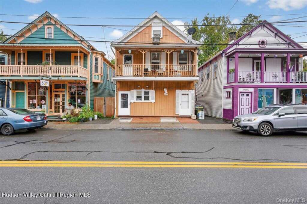 423 Main Street, Rosendale, NY 12472 - Photo 2 of 29