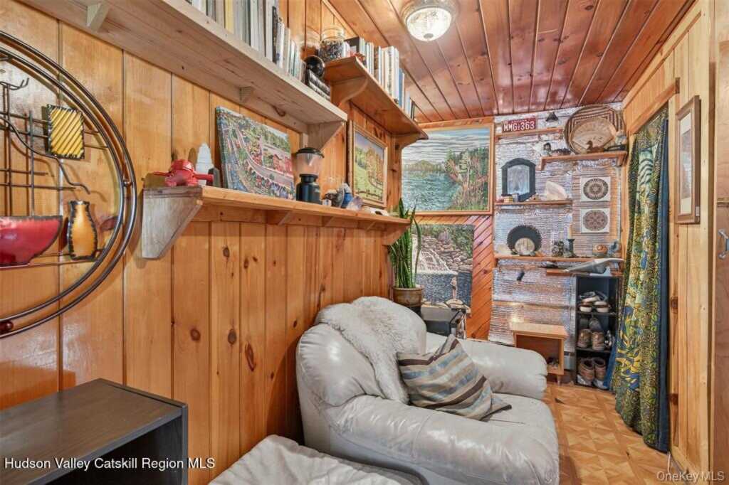 423 Main Street, Rosendale, NY 12472 - Photo 24 of 29