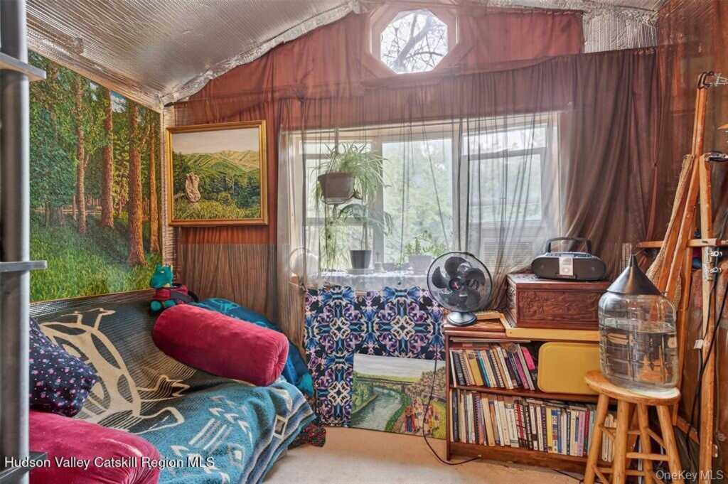 423 Main Street, Rosendale, NY 12472 - Photo 26 of 29