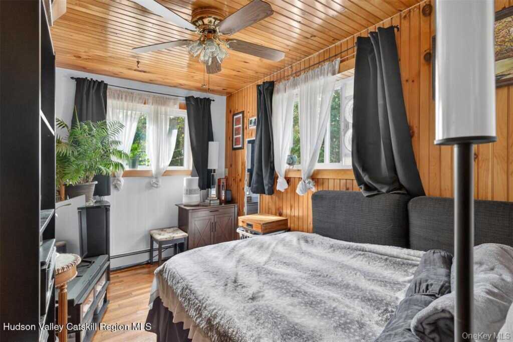 423 Main Street, Rosendale, NY 12472 - Photo 27 of 29