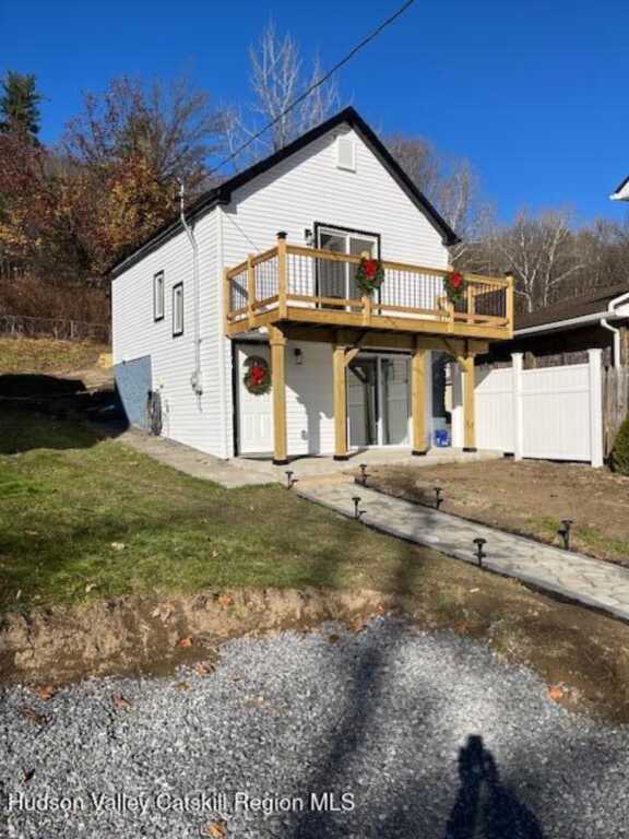 19 Purvis Street, Kingston, NY 12401 - Photo 2 of 23