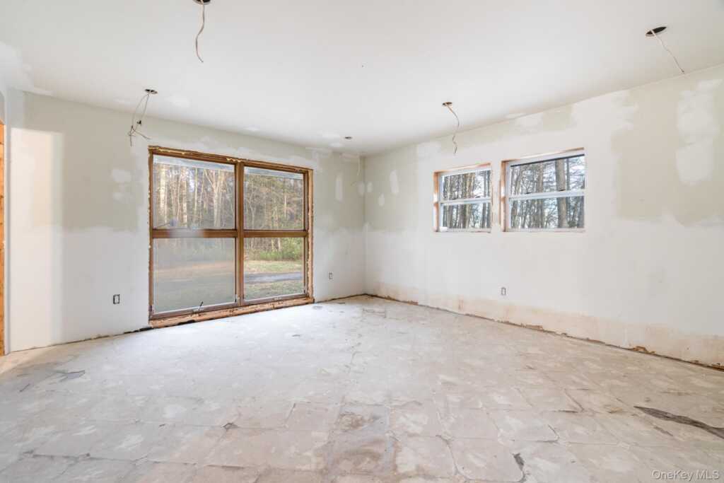 233 Forest Hill Drive, Kingston, NY 12401 - Photo 17 of 34