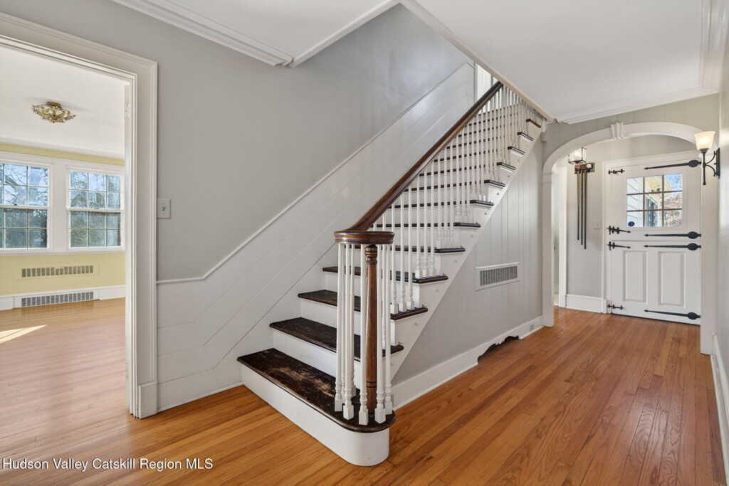 80 Dunneman Avenue, Kingston, NY 12401 - Photo 5 of 49