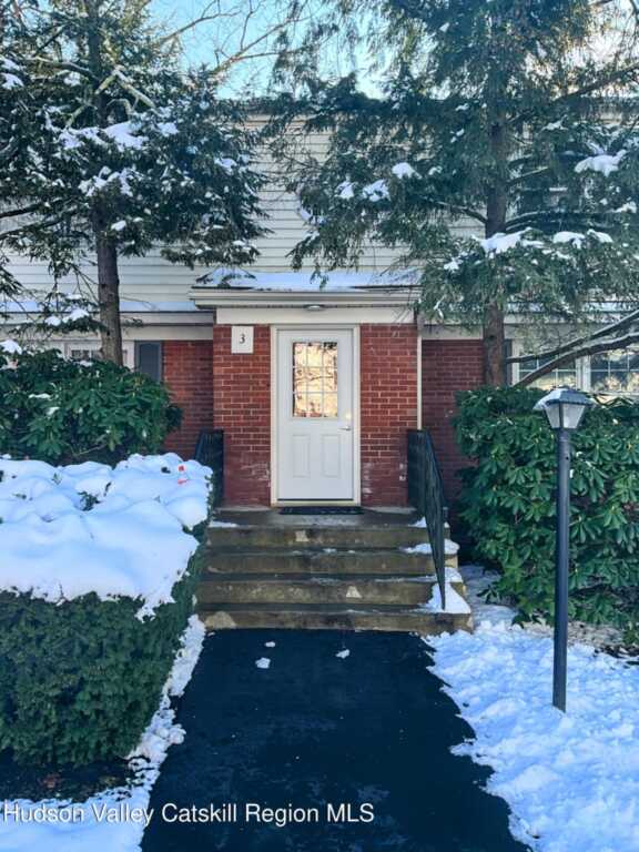 3-3 Huguenot Street, New Paltz, NY 12561