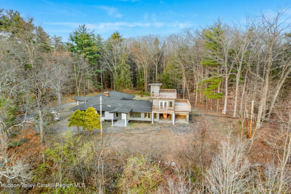 233 Forest Hill Drive, Kingston, NY 12401 - Photo 11 of 42