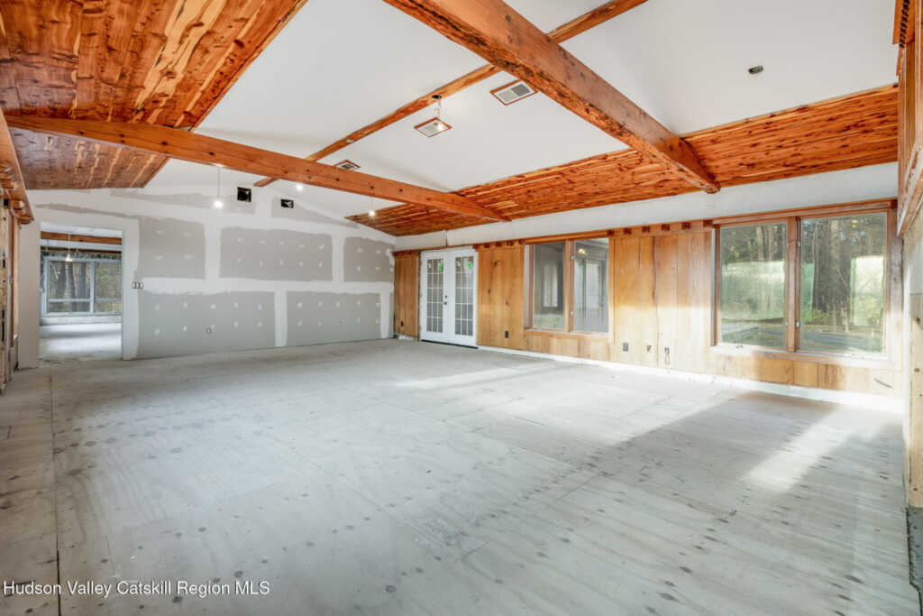 233 Forest Hill Drive, Kingston, NY 12401 - Photo 20 of 42