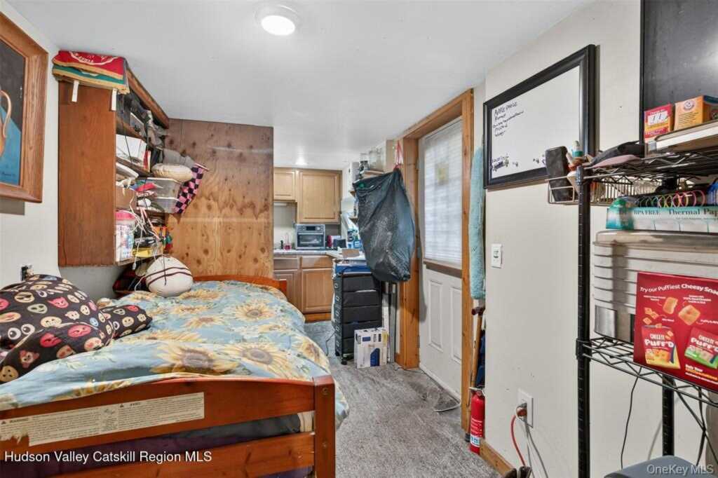 425 Main Street, Rosendale, NY 12472 - Photo 12 of 39