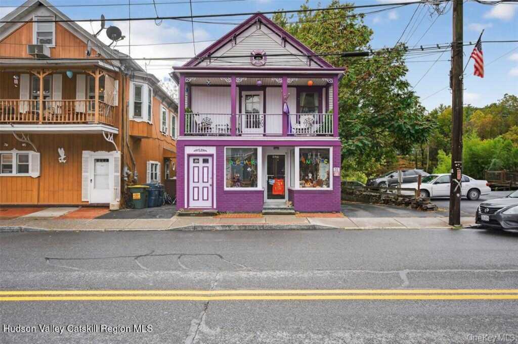 425 Main Street, Rosendale, NY 12472 - Photo 2 of 39