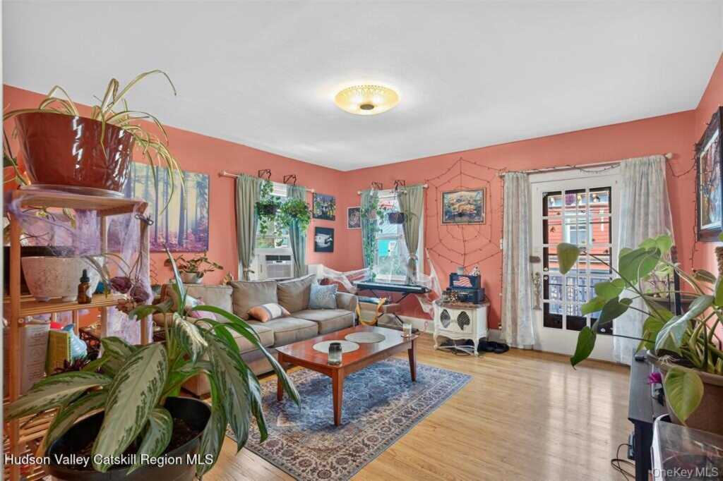 425 Main Street, Rosendale, NY 12472 - Photo 24 of 39