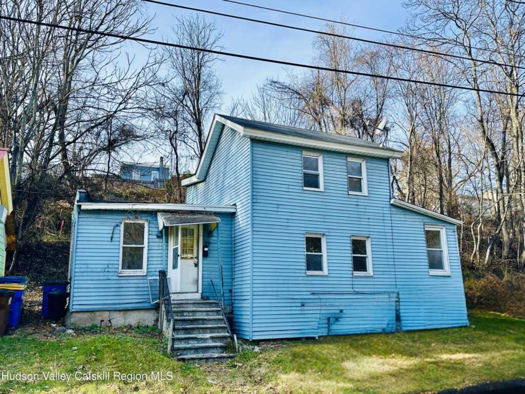 99 3rd Avenue, Kingston, NY 12401