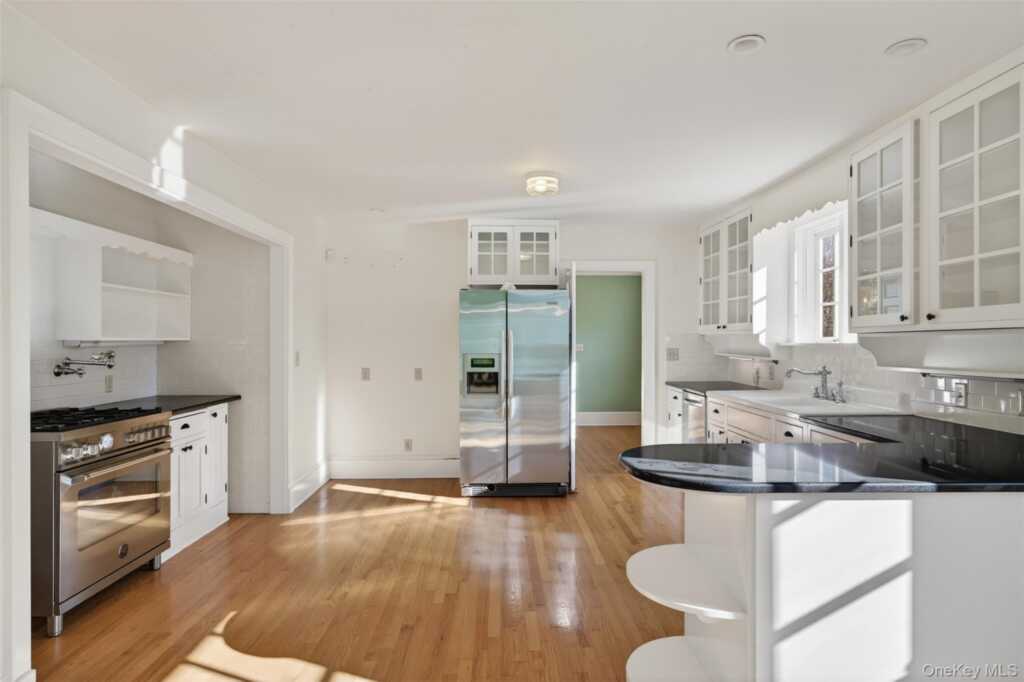 80 Dunneman Avenue, Kingston, NY 12401 - Photo 11 of 49