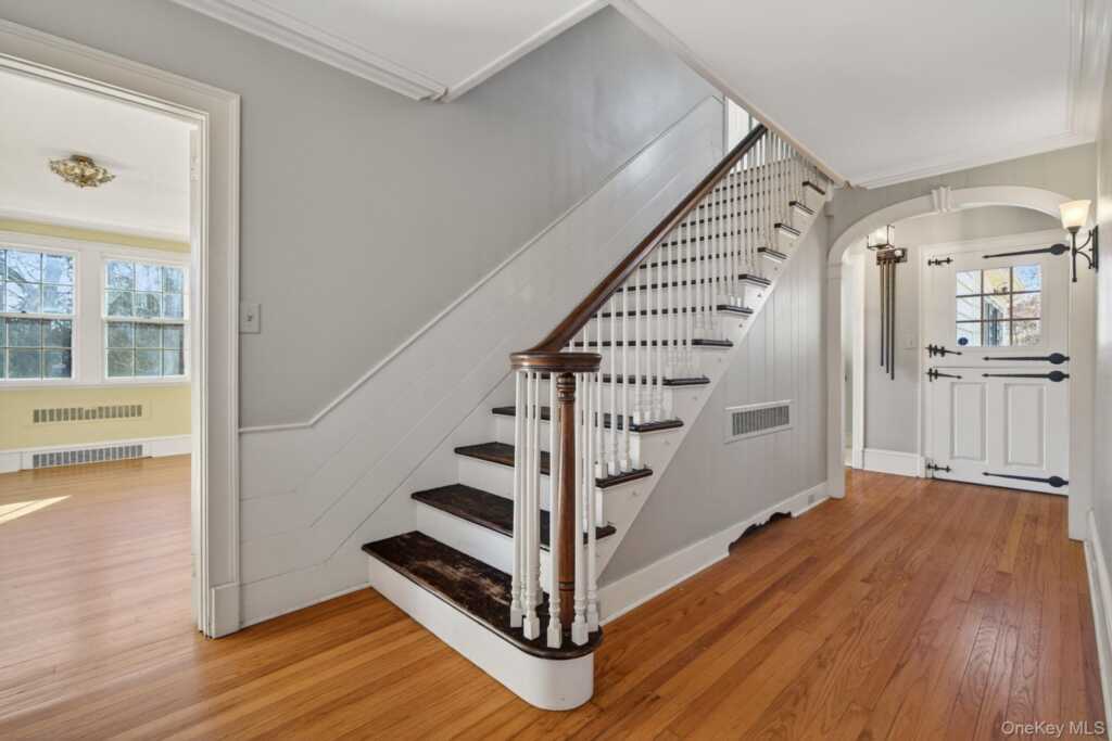 80 Dunneman Avenue, Kingston, NY 12401 - Photo 5 of 49