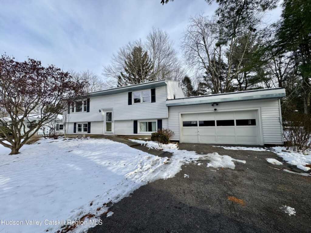 18 Cherry Hill Road, New Paltz, NY 12561 - Photo 2 of 30