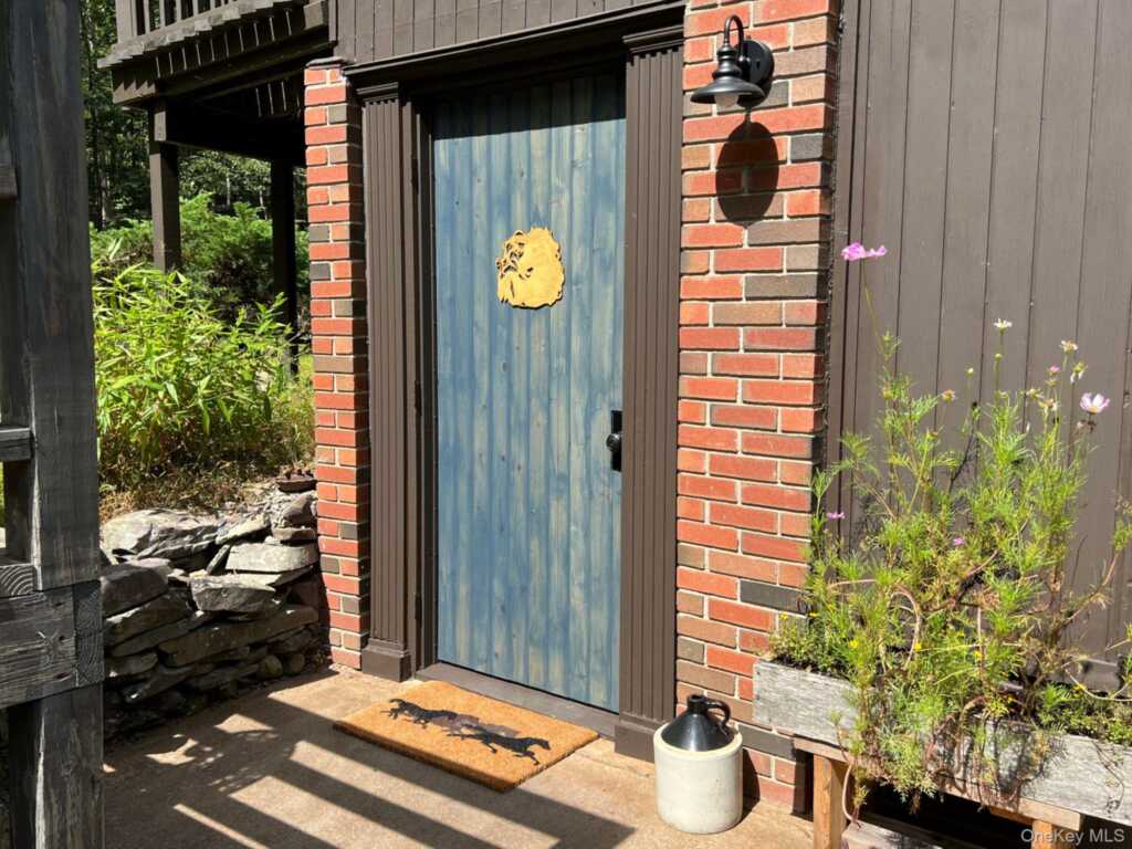 404 John Joy Road, Woodstock, NY 12498 - Photo 3 of 36