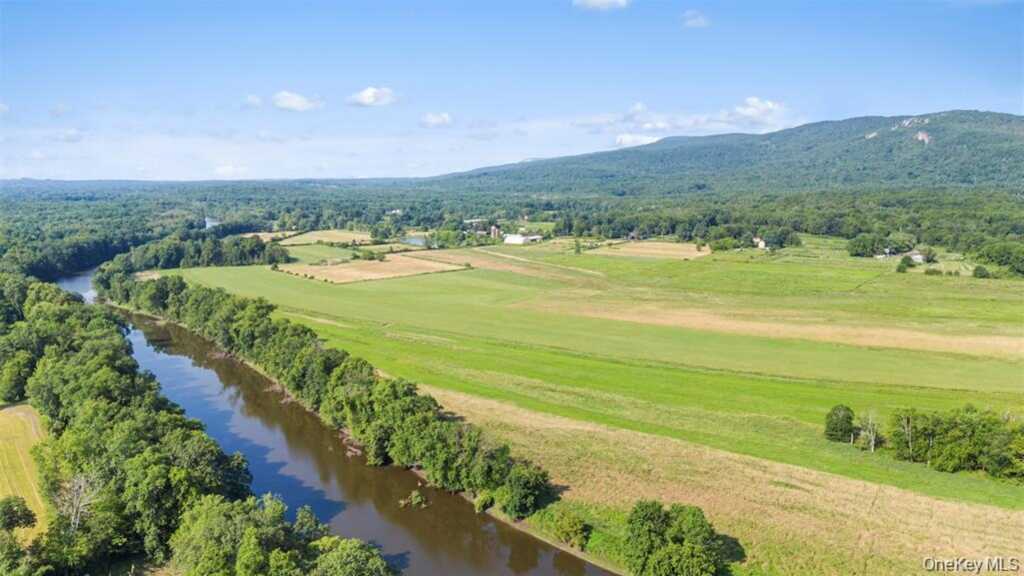 332 Springtown Road, New Paltz, NY 12561 - Photo 4 of 19